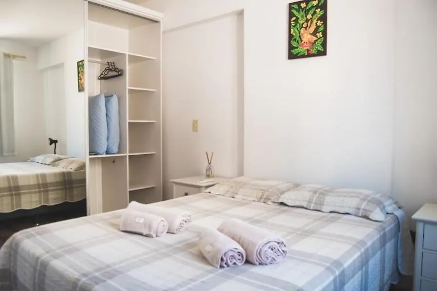 Belo Apartamento Compartilhado Beira Mar No Centro De Bc Balneário Camboriú